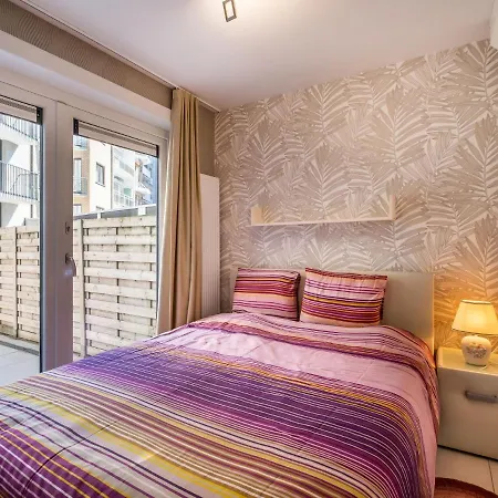 Duplex Near Zeedijk & Center With Sunny Balcony Appartement Coxyde