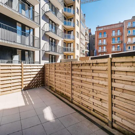 Duplex Near Zeedijk & Center With Sunny Balcony *