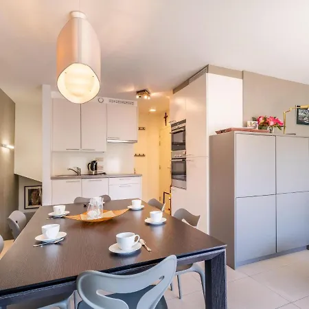 Apartment Zeewandeling 101in Location Near The